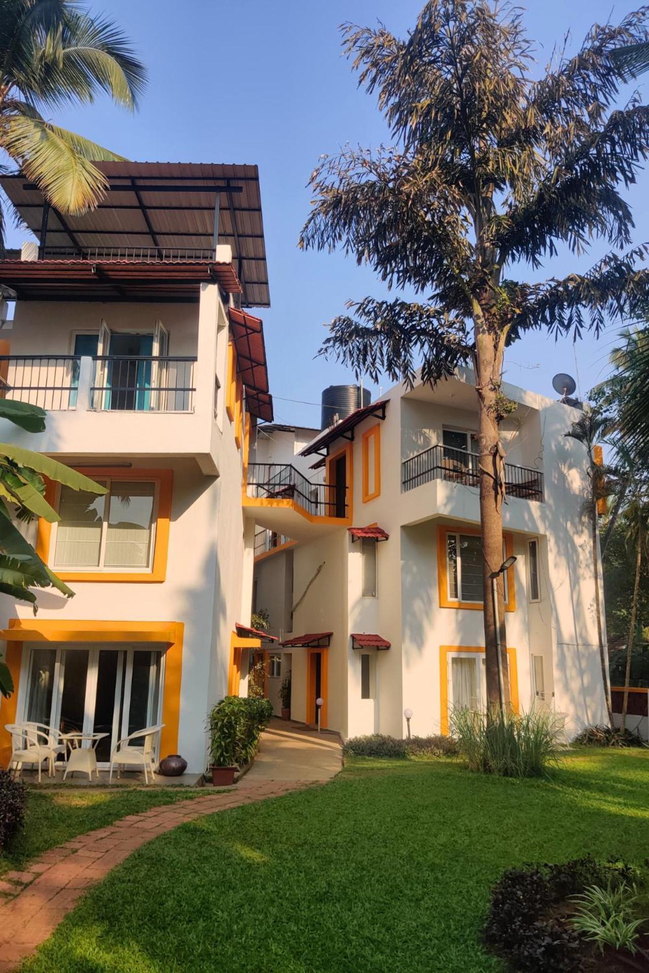 Jungle Hut-Annabelle'S Beach Apartments At Bernard Simao,Calangute,Goa Кандолим Екстериор снимка
